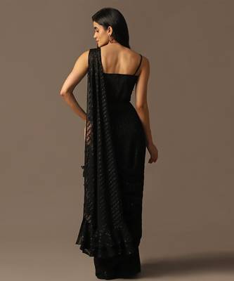 Black embroidered corset saree 5