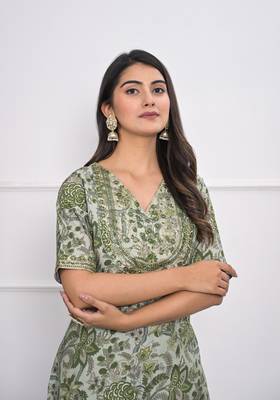 Festive wear ethnic green chanderi stitched suit with dupatta 3