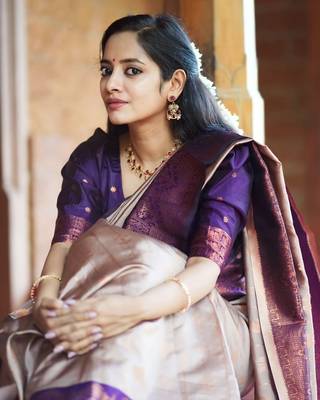 Grey woven banarasi cotton silk saree with blouse piece 4