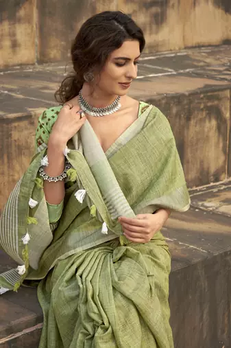 Pista linen blend saree with unstitched linen blouse piece