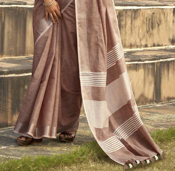 Mauve linen blend saree with unstitched linen blouse piece 3