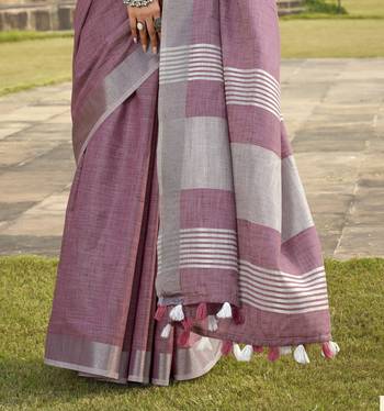 Lavender linen blend saree with unstitched linen blouse piece 3