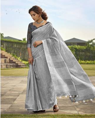 Grey linen blend saree with unstitched linen blouse piece 1