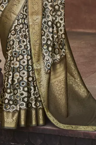 Brown silk blend saree with unstitched blouse piece