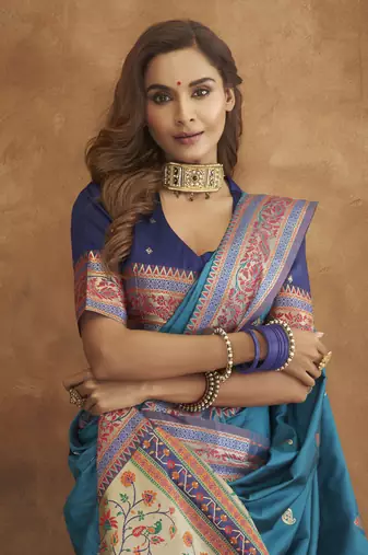 Teal silk blend saree with unstitched blouse piece