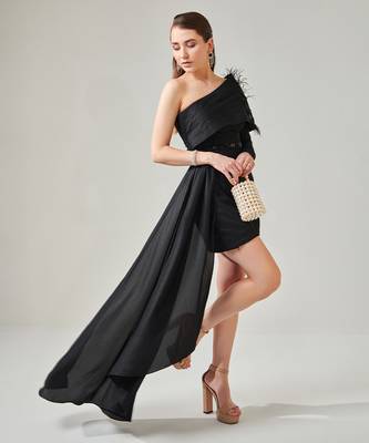Black one shoulder power drape dress with side train and detachable belt 4