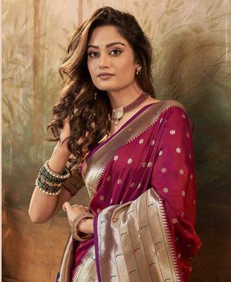 Wine silk blend saree with unstitched blouse piece 2
