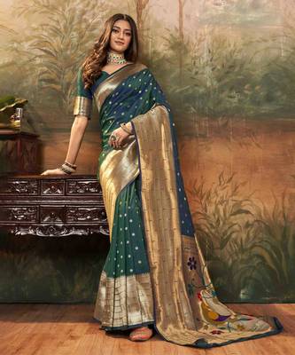 Dark green silk blend saree with unstitched blouse piece 1
