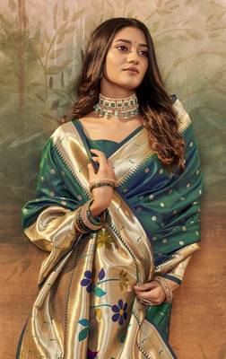 Dark green silk blend saree with unstitched blouse piece 2