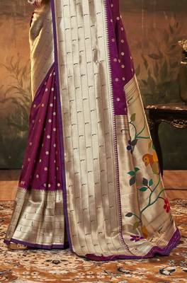 Burgundy silk blend saree with unstitched blouse piece 3