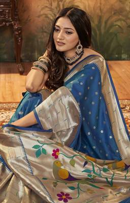 Teal silk blend saree with unstitched blouse piece 2