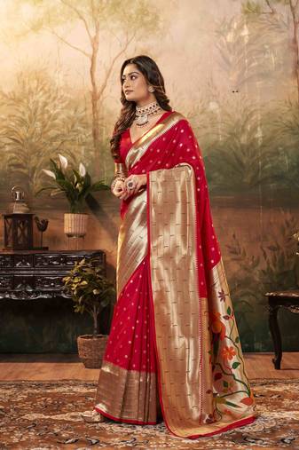Magenta silk blend saree with unstitched blouse piece