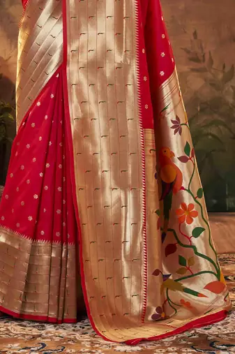 Magenta silk blend saree with unstitched blouse piece