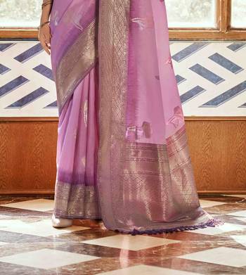 Pink silk blend saree with unstitched blouse piece 3