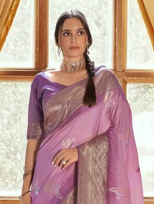 Pink silk blend saree with unstitched blouse piece 4