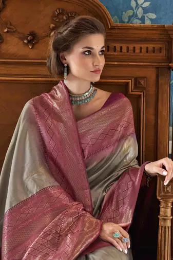 Grey silk blend saree with unstitched blouse piece