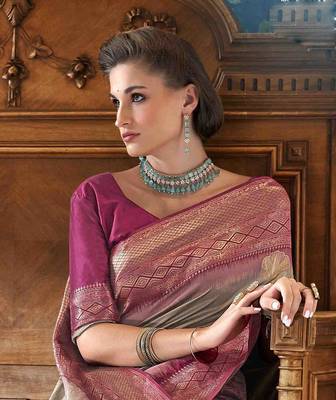 Grey silk blend saree with unstitched blouse piece 4