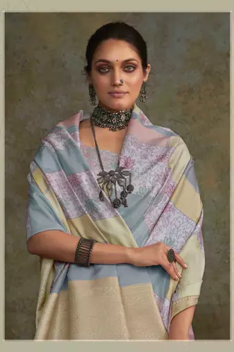 Multi silk blend saree with unstitched blouse piece