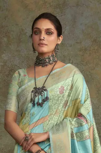 Multi silk blend saree with unstitched blouse piece