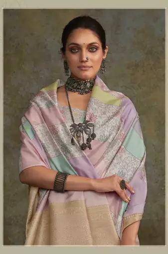 Multi silk blend saree with unstitched blouse piece