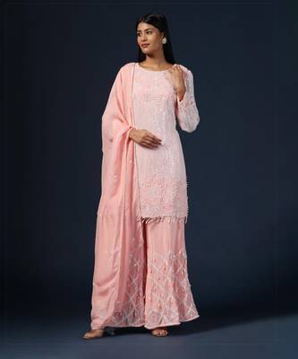 Pink embroidered kurta set with pants & dupatta 1