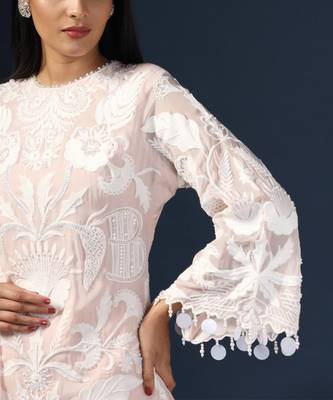 Embroidered pink kurta set 4