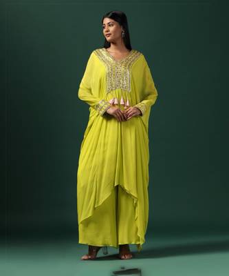 Green kaftan set with pants 4