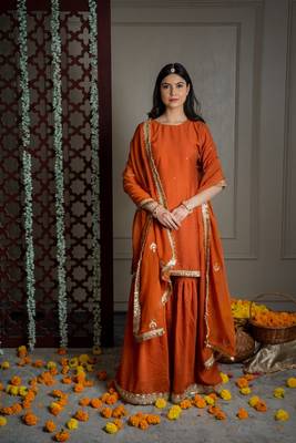 Saanjh sharara set with embroidered dupatta (set of 3) 1