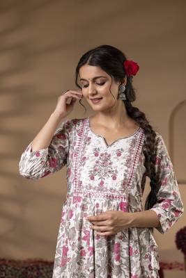 Women Trending Floral Printed Anarkali Kurta 4