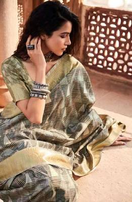 Beige silk blend saree with unstitched blouse piece 3