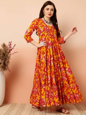 Women Trending Floral Printed Anarkali Kurta 4