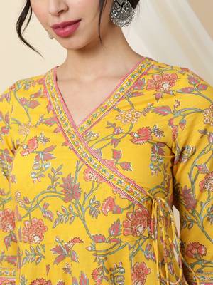 Women Trending Floral Printed Anarkali Kurta 5