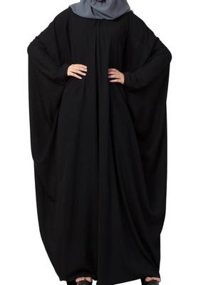 Simple yet elegant islamic kaftan abaya with pleats on neck made in kashibo matte fabric 1