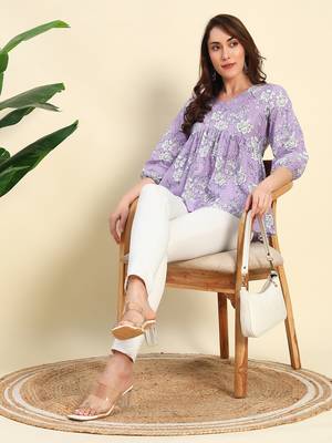 Women Floral Printed Short Kurta 2