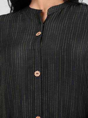 Black cotton solid a-line kurta 4