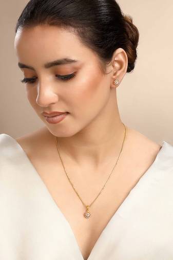 Cubic zirconia vasuki pendant set