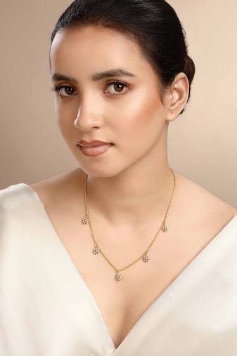 Cubic zirconia flower necklace