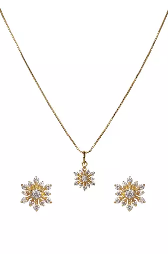 Cubic zirconia starlight pendant set