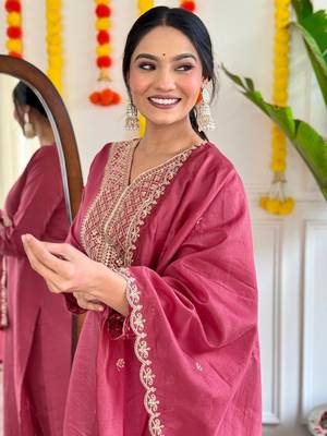 Pink embroidered viscose  salwar kameez set 4