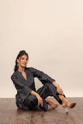 Black cotton denim solid short kurta top with widelegs pant co-ord set 5