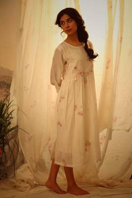 Ivory white miniature printed rose dress 1