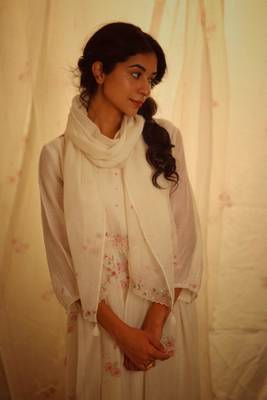 Ivory white miniature printed rose dress 4