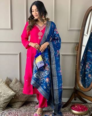 Pink embroidered viscose  salwar kameez set 4