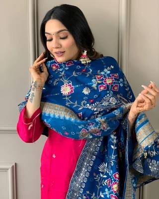 Pink embroidered viscose  salwar kameez set 5
