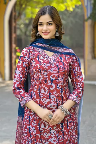 Women maroon rayon blend ethnic motifs printed straight kurta trousers with dupatta