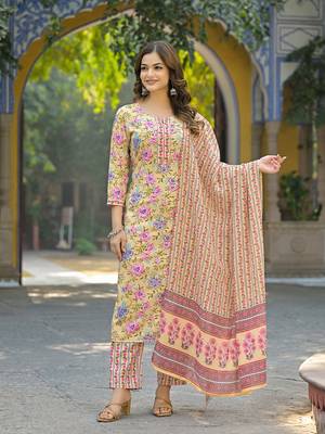 Women yellow rayon blend floral printed straight kurta trousers with dupatta 2