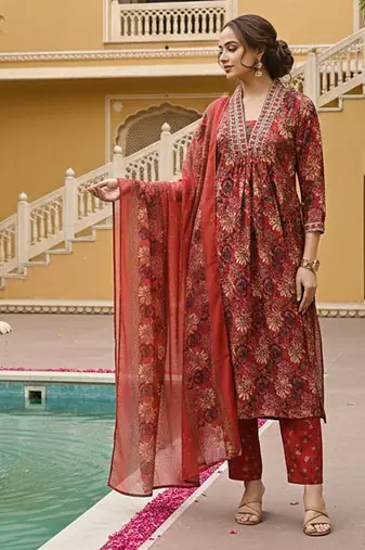 Women red rayon blend floral printed straight kurta trousers with dupatta