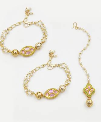 Set of 2 bracelets & maang teeka with kundan & pearls in light pink & light green colours 1