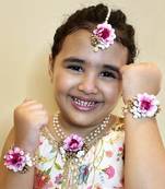 Flower garden necklace, 2 bracelets & maang teeka set- magenta, white, gold