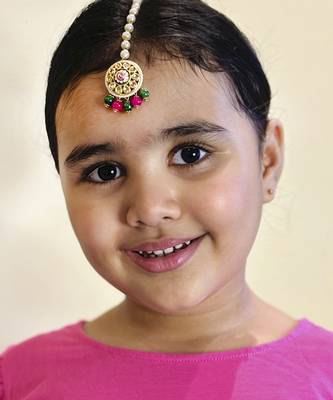 Kundan, meenakari maang teeka set- green, magenta 2